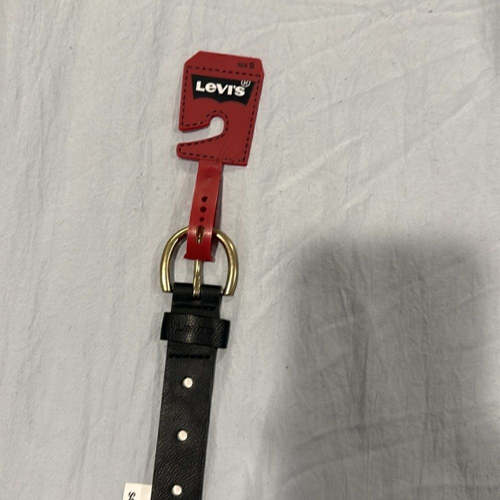 Levi’s Belt Size Small - Picture 2 of 3